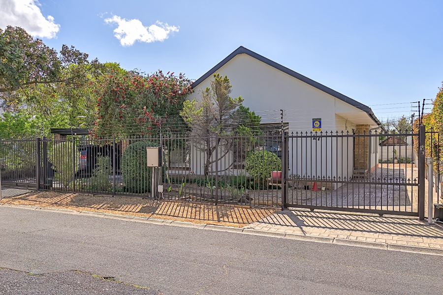 4 Bedroom Property for Sale in Claremont Western Cape